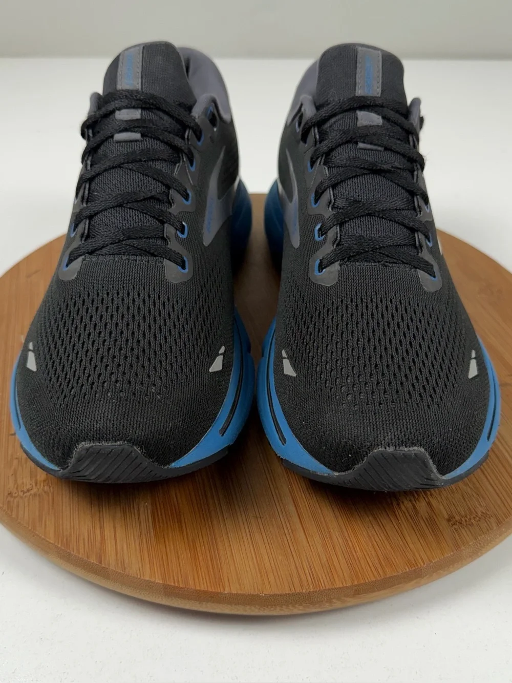 Brooks Ghost 15 Men's Running Shoes - Black with Blue Accents